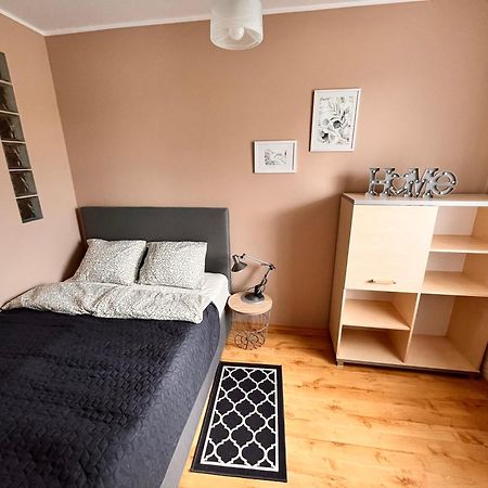Apartament Roentgena 16 Przy Centrum Onkologii I Klinice Novum Warschau Exterior foto