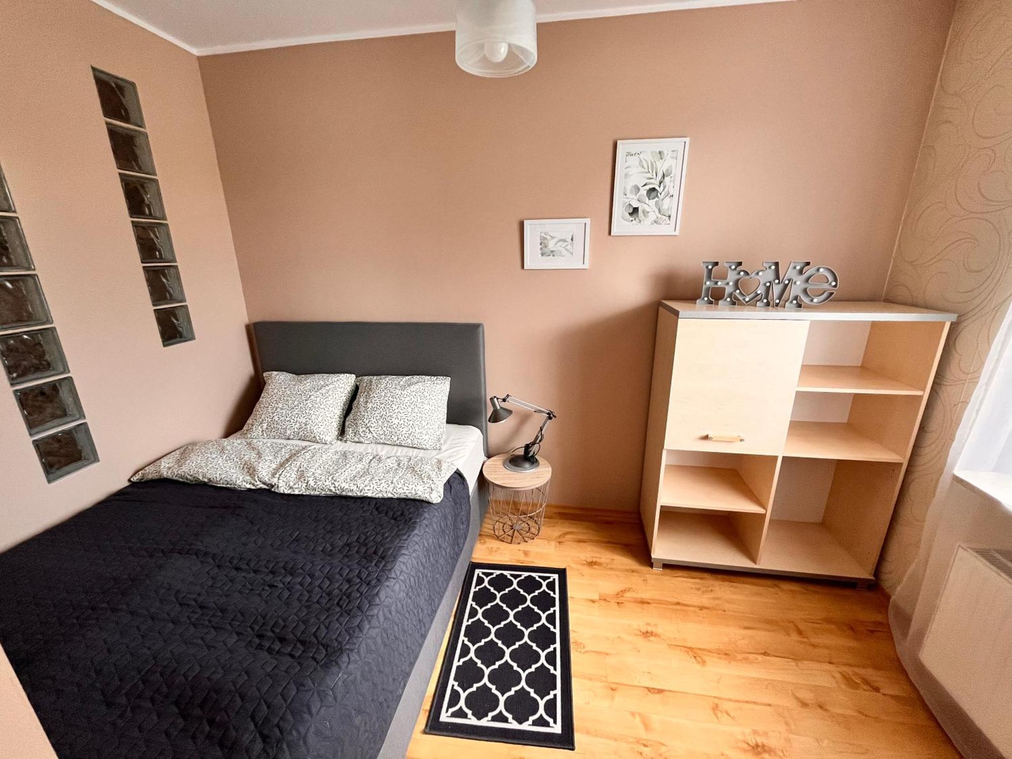 Apartament Roentgena 16 Przy Centrum Onkologii I Klinice Novum Warschau Exterior foto